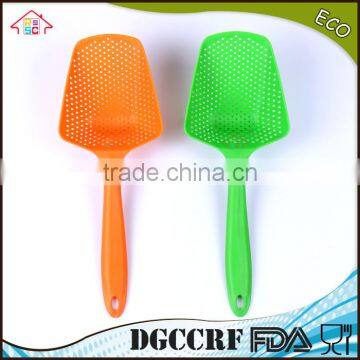 NBRSC High Heat Resistant Large Black Nylon Scoop Colander Slotted Spoon Strainer With Handle photo-4