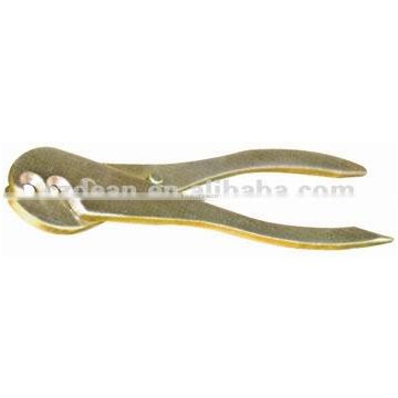 Non sparking wire clamp pliers