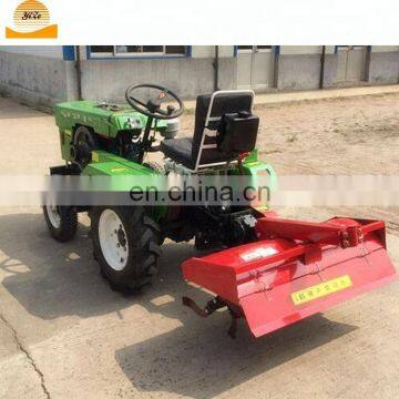 Small farm tractor / four wheel driving farming tractor