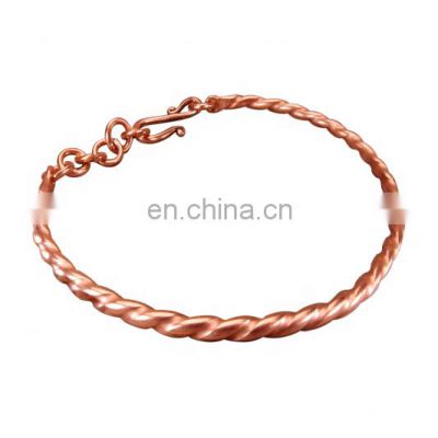 Twisted copper bracelet No 2, Thickness 4 mm. T01.370.01 / cuff bracelet