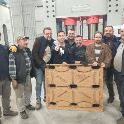 Full Automatic High-Strength Recycled Material Machinery for Making Wood Pallets Compressed Wood Production Machines photo-3