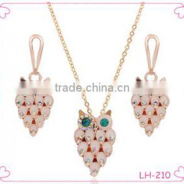 Animal Jewelry Sets Owl Shape Crystal Pendant Necklace Earring Sets Long Chain Necklace