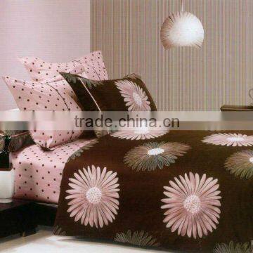 Printed bedding set