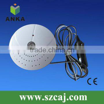 Wired smoke detector for car with cigaretter lighter plug