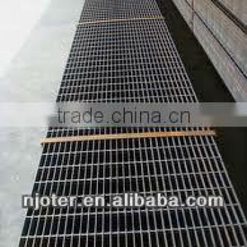 catwalk steel grating