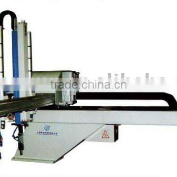 oblique/cross-peopelled robotic arm