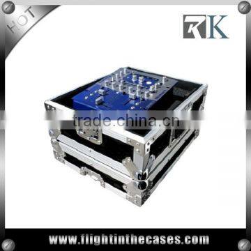 Small Mixer Universal Pickfoam DJ Flight Case photo-5