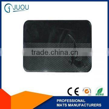 Wholesale customized PU Gecko sticky car pad for mobile