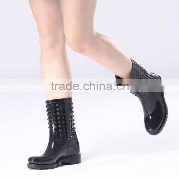 new arrival hot ladies' shiny black rivet texture pvc rain boots