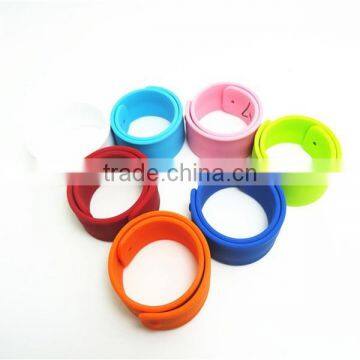 Fashion Silicone Rubber Wrist Snap Slap Bracelet With Custom Logo Cheap Price photo-2