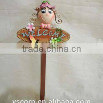 Adorable iron garden stick for garden decor