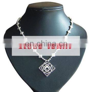 Rose-team Fantasia Anime Cosplay Made Vampire Knight Yuki Cross Necklace Cosplay Accessories