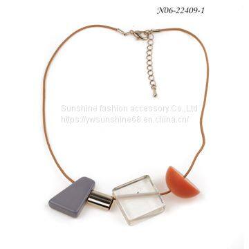 Beautiful Pure White Translucence Statement Nacklace N06-22409-1 ， Simple Style Nekelace, Gorgeous Necklace, Beautiful Pure White  Statement