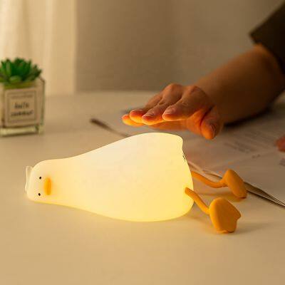 Cute Silicone Night Light Duck Design Pat Light Bedroom Children's Eye Protection Home USB rechargeable Timing Switch