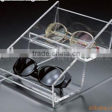 glasses display