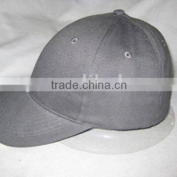 FITTED CAP