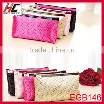 Rrtro cosmetic bag wholesale beautiful ladies cheap travel makeup bag