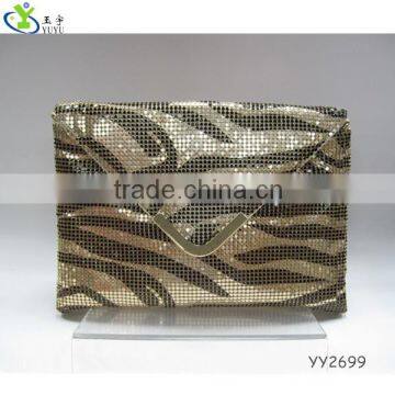 Print pattern aluminium mesh clutch