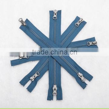 2016 High quality Plastic zipper