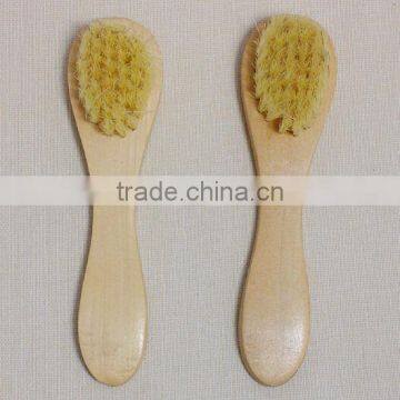 Hot selling natural brustle wooden face brush