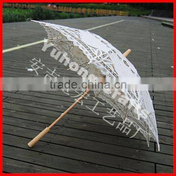 Handmade Ivory Battenburg Lace Parasols photo-2
