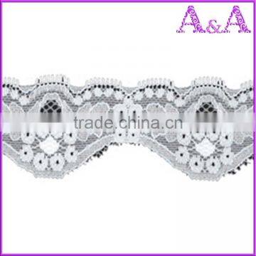 China Diamond Lace for Wedding Design Embroidery Bridal Sewing Lace Trim for Women Dress photo-4
