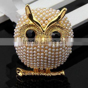 Wholsale Fashion Silver Gold Crystal Rhinestone Diamond Pearl New Design for Wedding Invitation Men Wedding Brooch photo-3