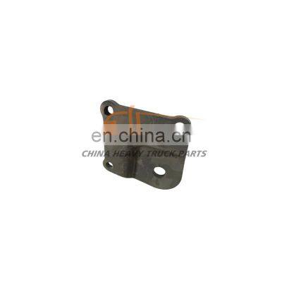 China Heavy Truck Sitrak Chassis Axle Assembly Chassis Axle Parts WG9925522108 Front Spring Connecting Plate