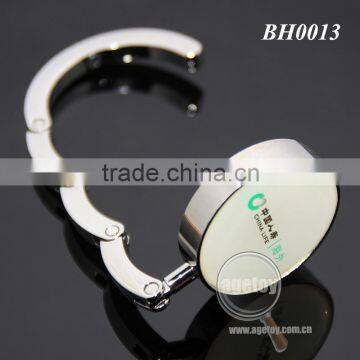 Customized Print Green Velvet Bag Packing Gift Set Round Folding Metal Custom Logo Purse Hanger Hook photo-3