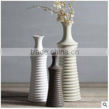 new design special white porcelain modern ceramic vase for hotel decor