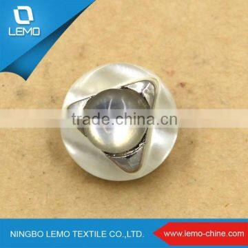 Fashion Garment Crystal Button, Pearl Button for Garment                        
                                                Quality Choice