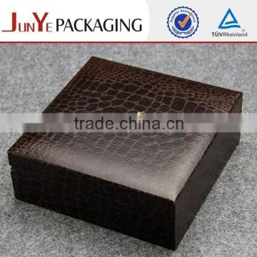 Artificial leather designed elegant brown wholesale wooden led jewelry box                        
                                                Quality Choice