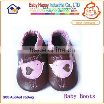 Fashionable designer Soft bottom chicken run baby shoe sizes