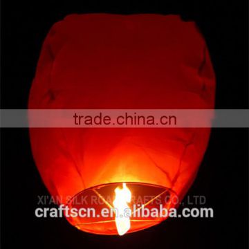 Fly sky lantern factory making paper sky lantern