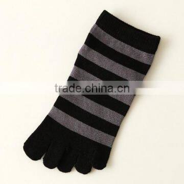 Bulk Wholesale Japanese OEM Top Quality Custom Design Winter Warm Five Toe Multi Yellow Stripes Injinji Yoga Pilates Socks photo-2
