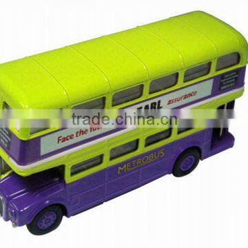 1:72 double-decker bus model