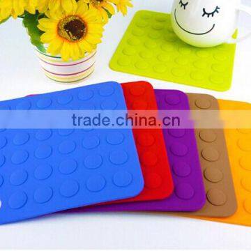 Non-slip Salient Point Silicone Chicken Pot Mat