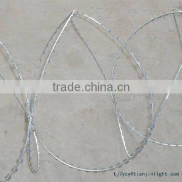 Cross type razor barbed wire