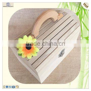 10 cm Natural Rectangle Curved Fixed Turnable Handle Box