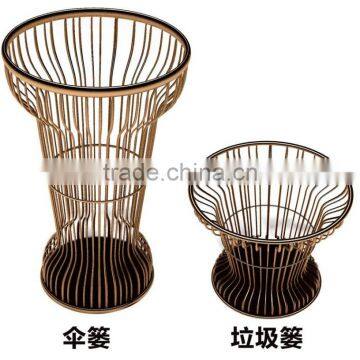 Morden design hotel floor standing metal wire umbrella display stand