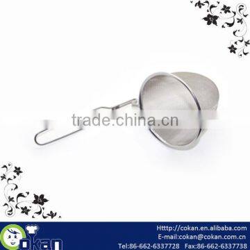 hot sale stainless steel long handle mesh oil skimmer/kitchen skimmer/food skimmer