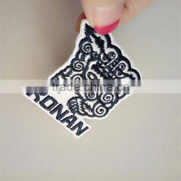 China Factory Custom Personalized Iron on Embroidery Patches for Jackets photo-2