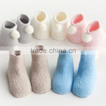 Zm53069a High Quality Keep Warm Socks 0 - 3 Years Socks With Fur Ball photo-3