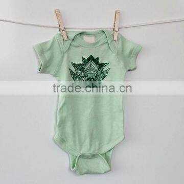 OEM/ODM Lightweight Cotton Baby Romper Baby Garment New Design