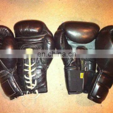 Training boxing glove with soft extra thick high density rubber padding for the glove to at seasons.