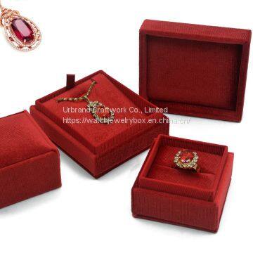 Professional Customization Square Jewelry Packaging Velvet Red Romantic Wedding Ring Box