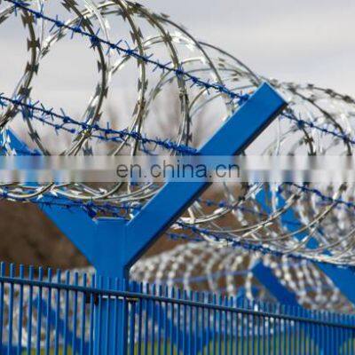 High Quality Barbed Wire Roll Galvanized Barbed Wires Barbed Wire Ring Price photo-5