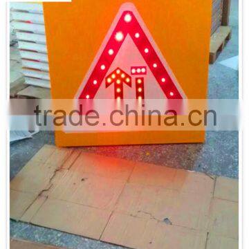 Direct Manufacture Customized Solar LED Traffic Warning Sign