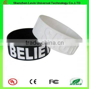 Custom Good Quality 25MM Width Embossed Logo Bracelet Silicone