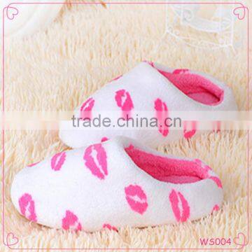 New design for lovers lip prints comfortable indoor slipper personality cotton slipper